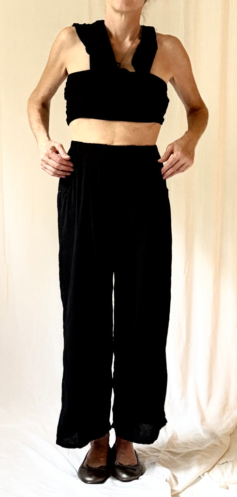 Moai Top (Black)